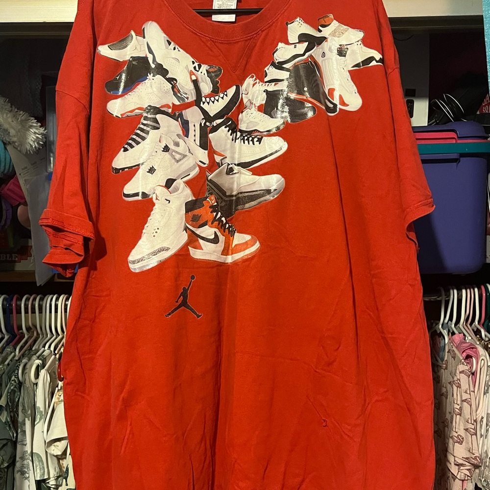 Air Jordan Men’s Size XXL Vintage Jordans Shoe Graphic T Shirt Top READ please